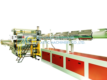 Plastic sheet extrusion line